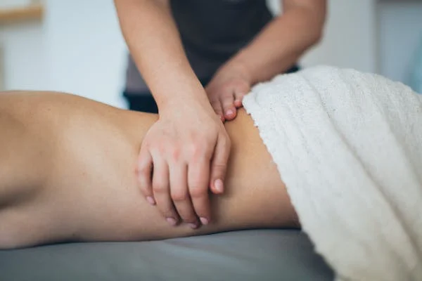 You are currently viewing ✨ Le massage bien-être a-t-il des effets thérapeutiques ?